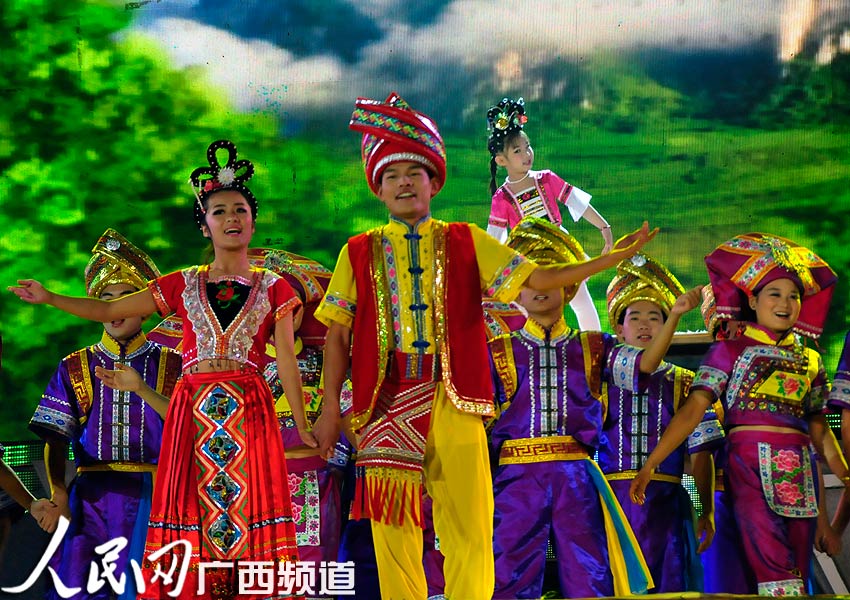 �ް���ɽ��ϳ�����л�ˡ���̨����������ƪ��