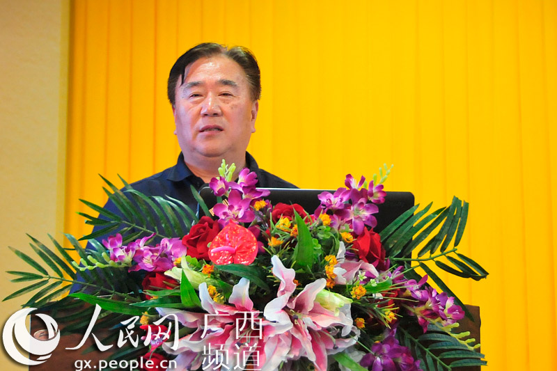 江西中医药大学国家工程中心主任杨世林做经验