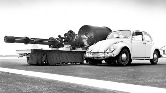 美军最恐怖复仇者加特林机炮:大小堪比小汽车