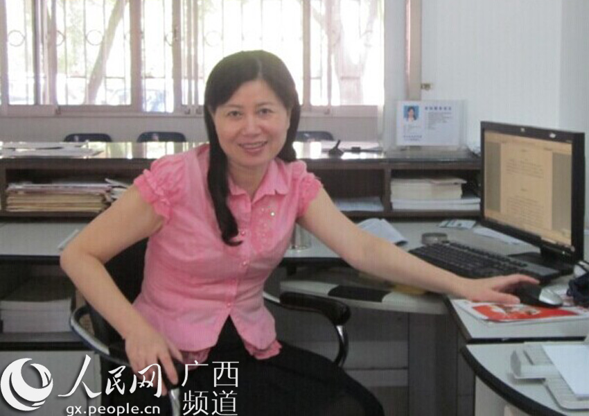 柳州市城中区中南街道办事处民政专干陈建芬