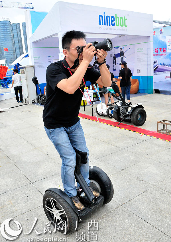 代步机器人亮相东博会 自主品牌积极开拓东南