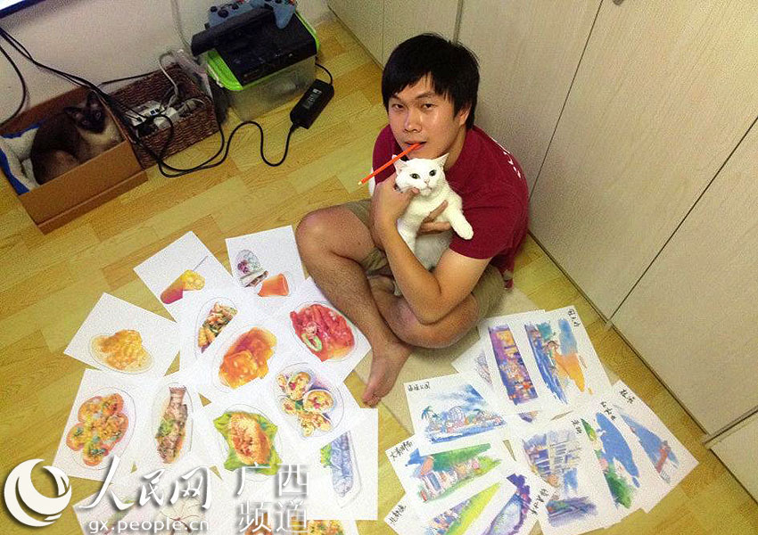 正在制作美食册的"北海仔"叶湘图片