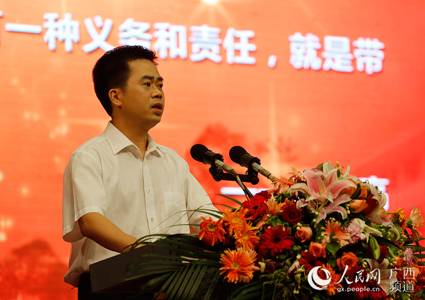 都安县委常委、宣传部长、副县长刘春雨讲述莫