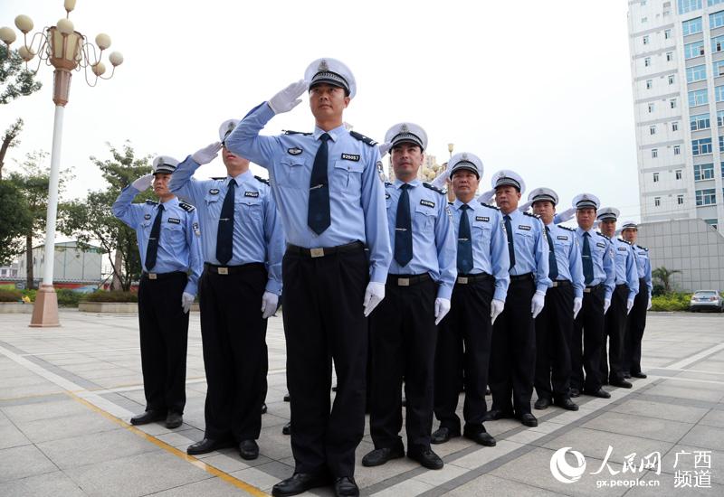 西来宾警方严抓中层领导干部训练 提升公安队