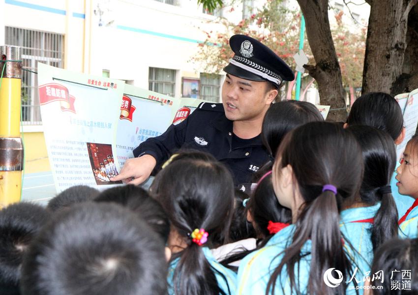 宁明人口数_宁明花山