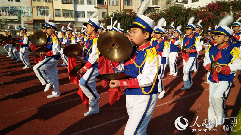 上思县县城人口_广西防城港市上思县会计人员继续教育培训(3)