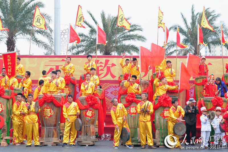 广西灵山县烟墩镇总人口_灵山县烟墩镇打架图片