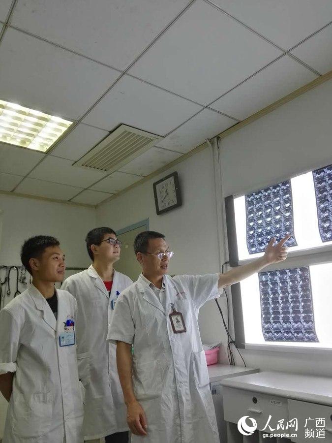广西首个公立医院在职医生开办的民营医院开业