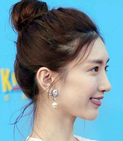 这个女星真的美哭了!谭松韵赵丽颖发型都爱减姬发怎么扎图片
