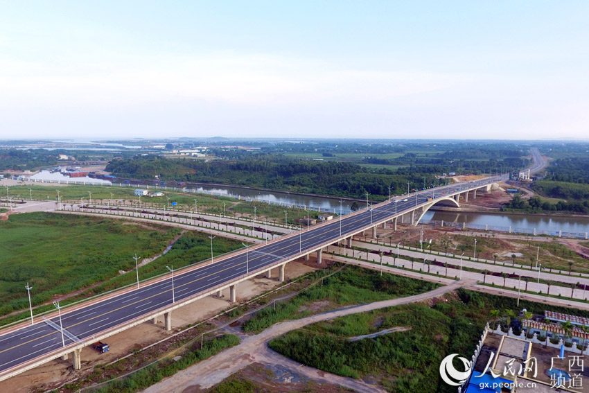 中越北仑河二桥正式建成