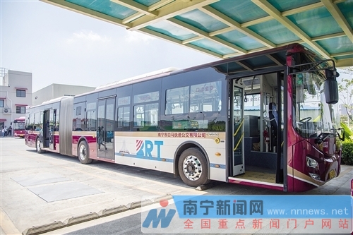 南宁新增10辆无线充电公车 节假日专线将服务