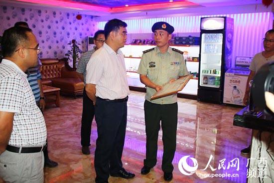 河池市宜州區區長梁寧（中）帶隊檢查