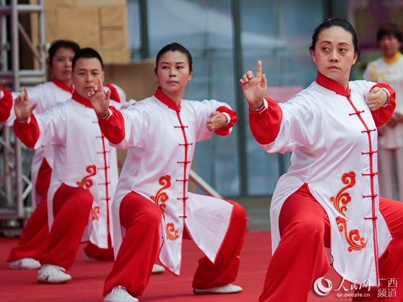 2017年广西八段锦王民间争霸赛总决赛在南宁