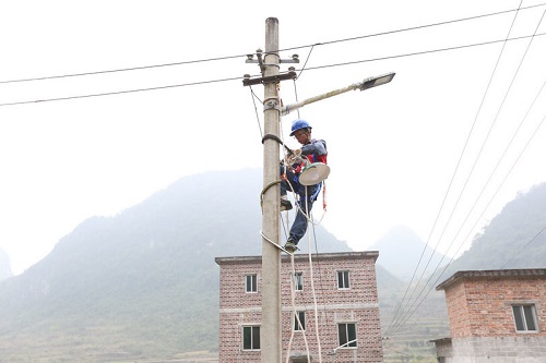 怎雷村的人口_人口普查