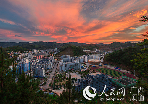 广西 西林人口_广西西林地图(2)