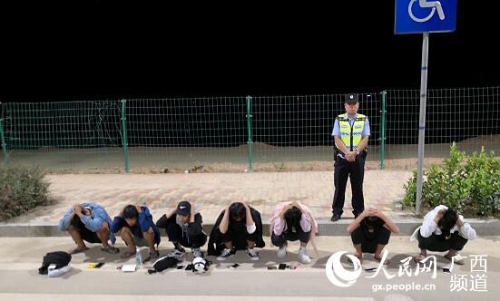 抓获涉嫌飙车的违法青少年共计7人