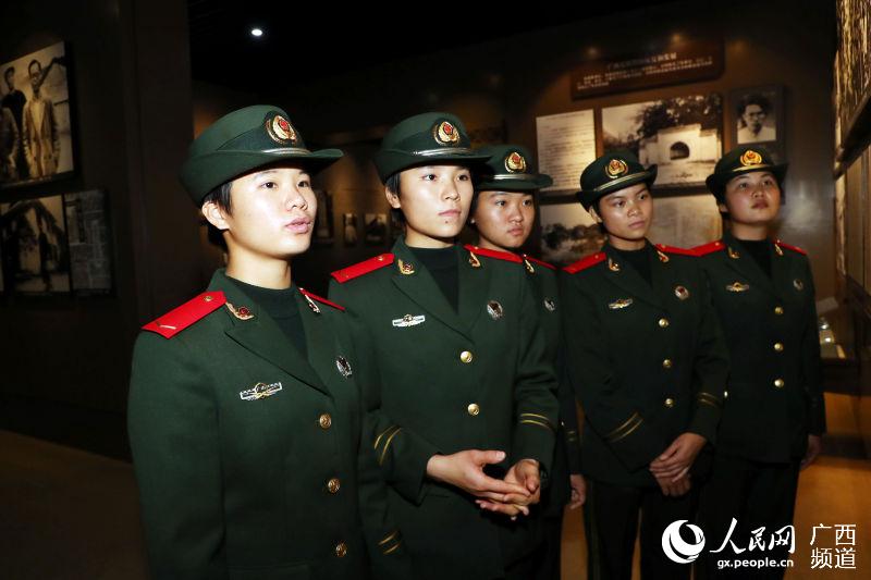新兵們參觀廣西革命紀念館。余海洋攝