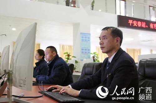 ��̬�쳵Ա��Զ�����ڶԴ��˻����г����м�� ��л������