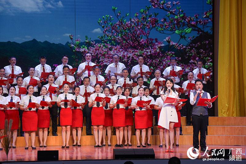 廣西國有高峰林場慶祝建黨99周年“書香高峰”誦讀比賽現場。吳明江攝