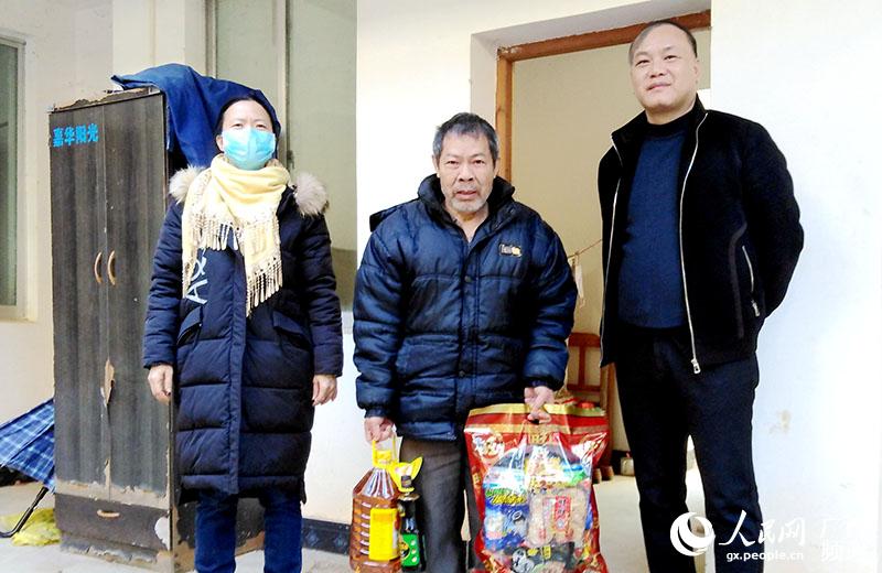 慰問現場。浦北縣脫貧攻堅信息宣傳辦供圖