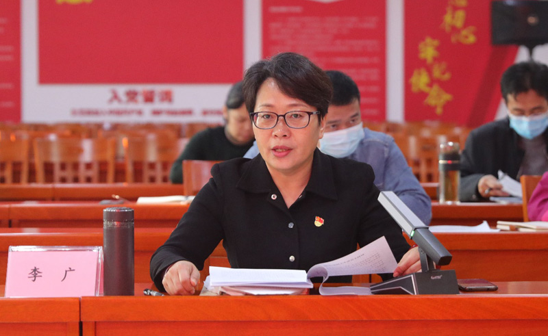 �������쵼���������ռ�顣������ʹ�ͼ