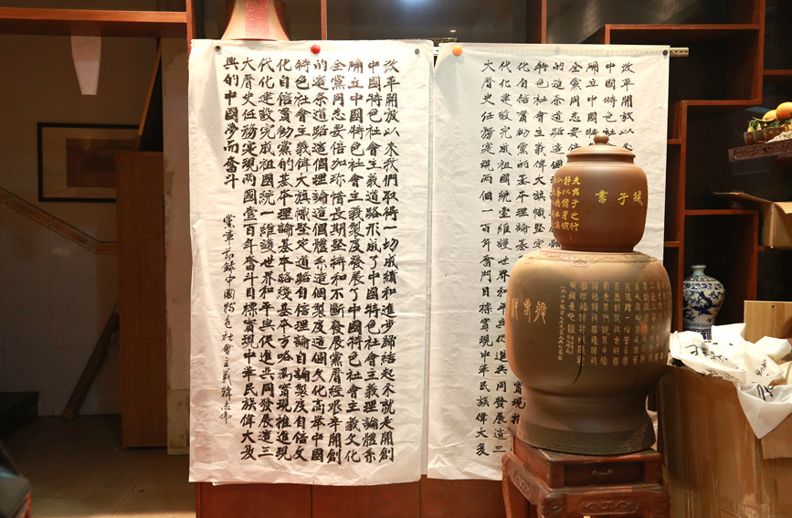 圖為韓志偉工作室局部。毛麗婷攝
