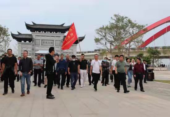 實地參觀古鎮。 陳汎奎攝