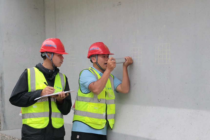 �����龺����Ա���д����ص�ֵ�Ĳ�����Τ�����