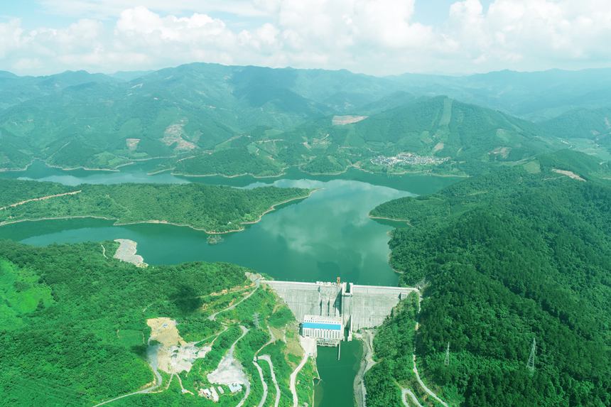 航拍瓦村水电站