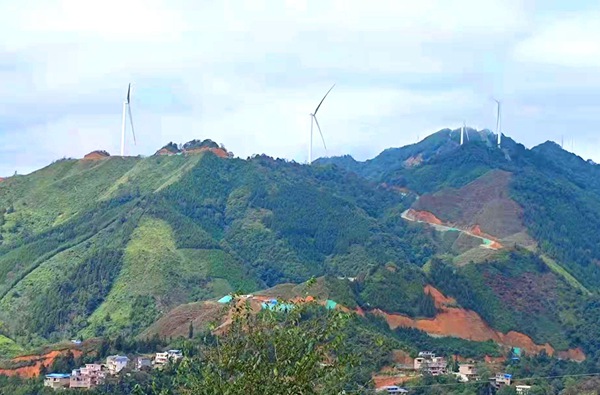 投資4.5億元的田林浪平風電場項目正式並網發電