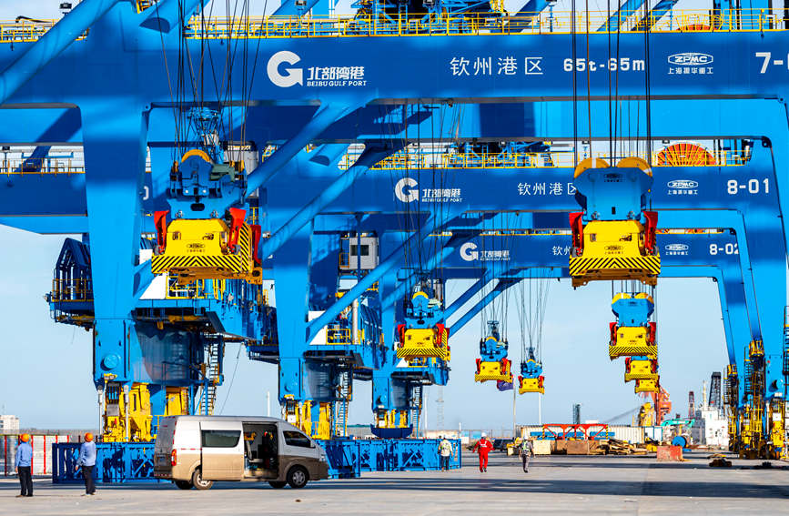 北部湾港自动化集装箱码头。广西壮族自治区发展和改革委员会供图
