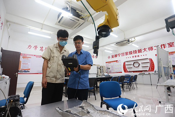 ���������ң��Ƕ��������߼�����ϯʦ�����˺ܶ๫˾&ldquo;������&rdquo;���豸�������⣬������˾�����˲Ŷ�����ٳɳ������������� ��������