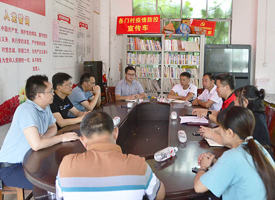 座谈会现场。邓民胜摄
