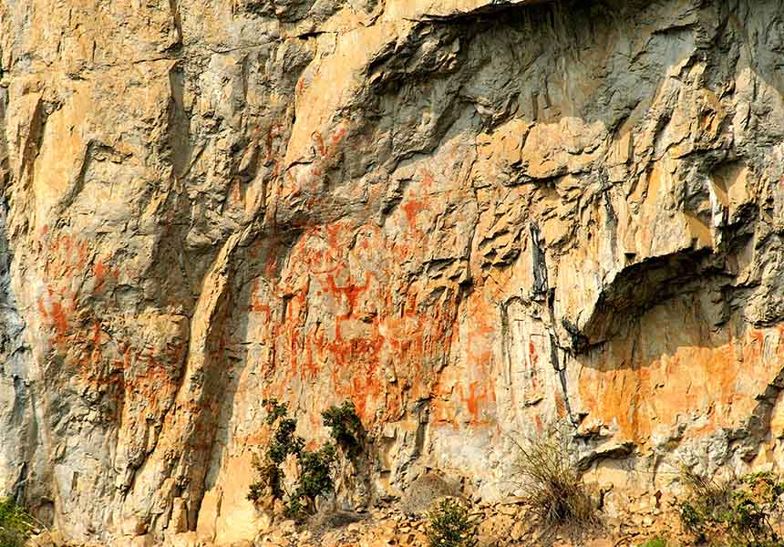 宁明县高山岩画局部图。崇左市文物管理中心供图