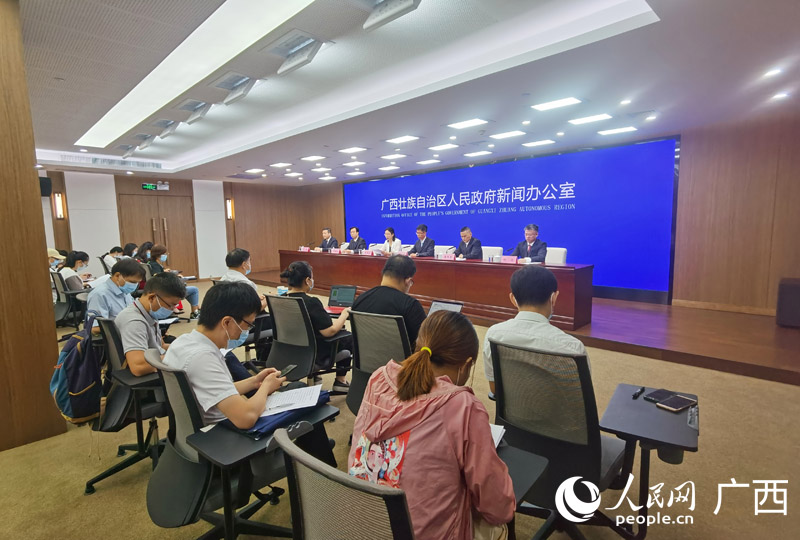 第5届中国—东盟信息港论坛新闻发布会。 人民网 付华周摄