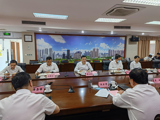 座谈会现场。