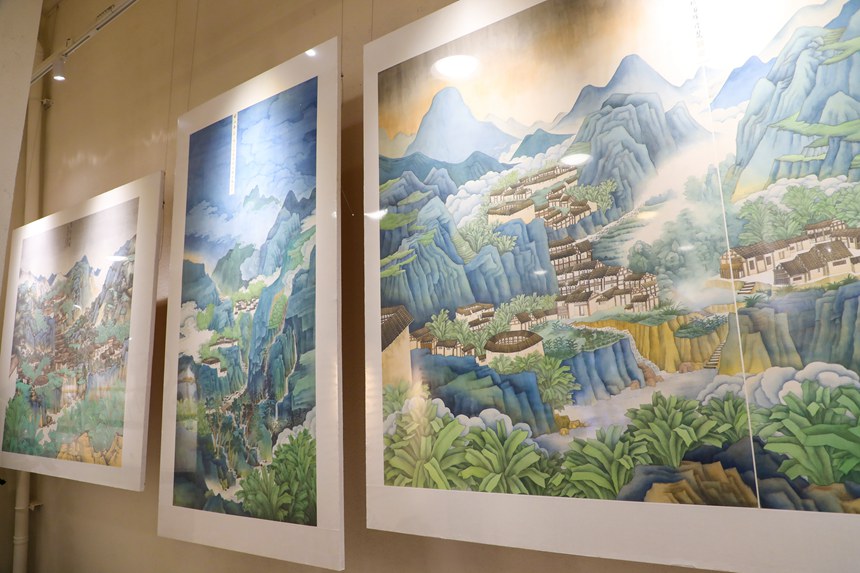 南宁的绿水青山融入绘画艺术中。覃伟钊摄