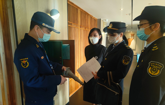 聯合市場監督管理局開展整治行動。桂林市消防救援支隊供圖