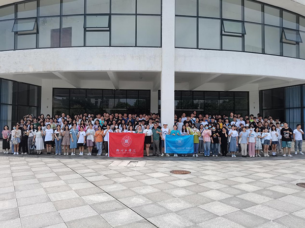 2022年学生骨干“卓越计划”学员合影。柳州工学院供图