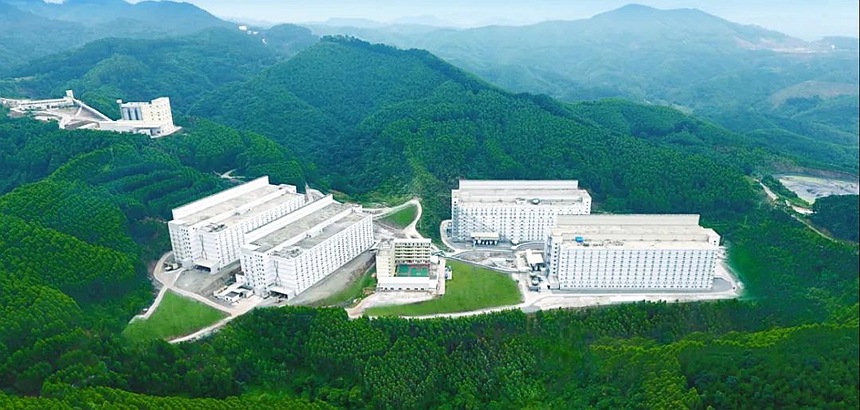 扬翔公司集群式楼房智能化猪场