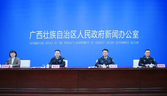 发布会现场。袁金锋 摄