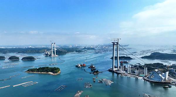 建设中的广西最长跨海大桥——广西滨海公路龙门大桥_副本
