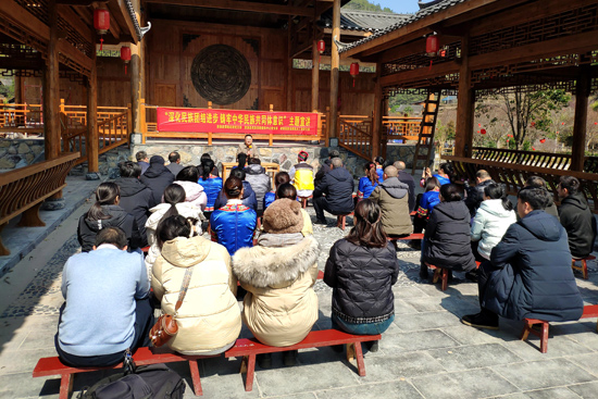 铸牢中华民族共同体意识主题宣讲现场