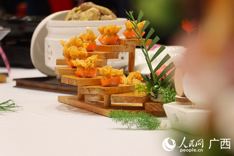 參展美食。人民網 付華周攝