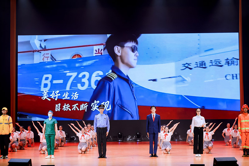 南宁师范大学带来的情景剧舞蹈《少年》。主办方供图