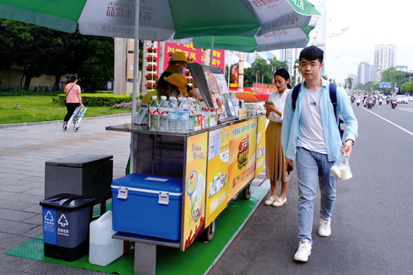 市民在通勤路上就能遇到阳光早餐点，购买早餐非常方便