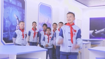 《壯娃搭起山歌台，烏什少年應和來》