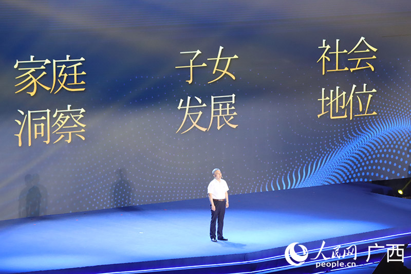 东风柳汽发起“用心成就卡车人”倡议。人民网 付华周摄