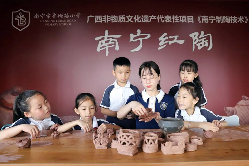 鲁班路小学。西乡塘区教育局供图
