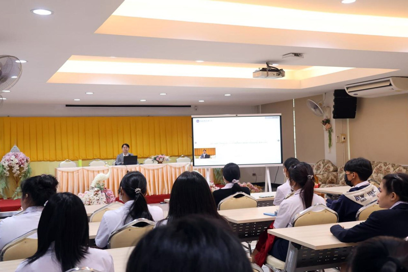 图为广西国际商务职业技术学院黄莹老师分享数字贸易下中国电商的发展。学校供图